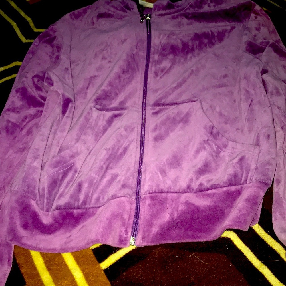 Velvet material sweater purple